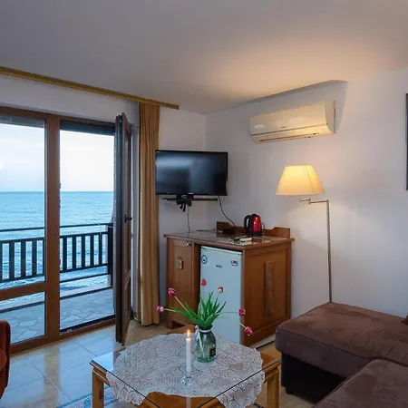 Doctor's House Pensionat 3*
