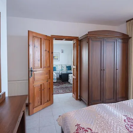 Гостевой дом Doctor's House 3*