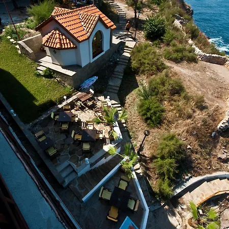 Doctor's House 3*