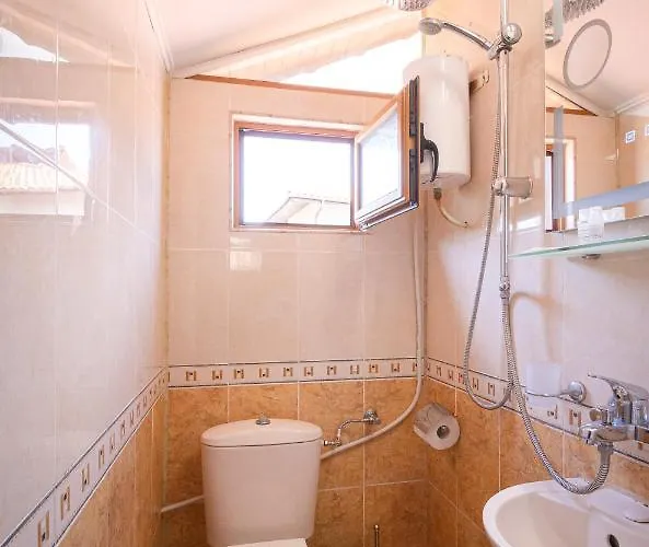 Doctor's House 3*
