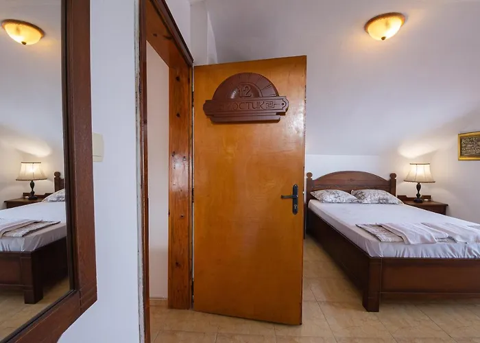 Doctor's House 3*